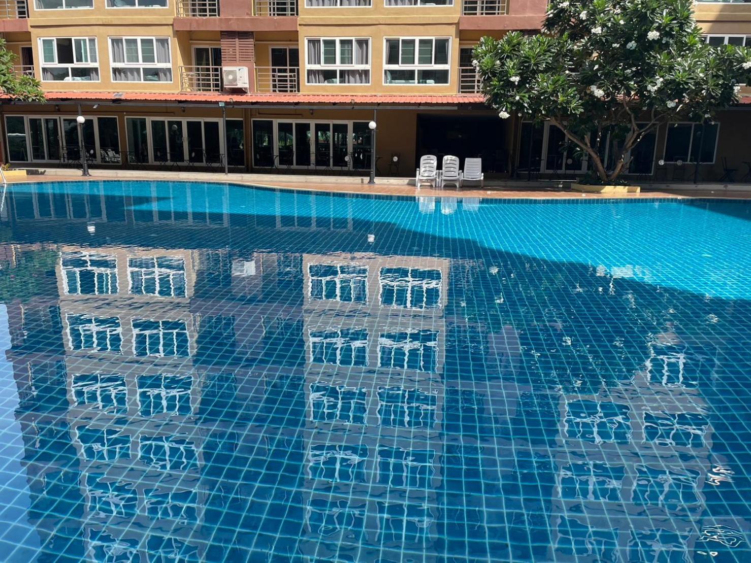H2Do Hotel Ban Khlong Sanam Phli Exterior photo
