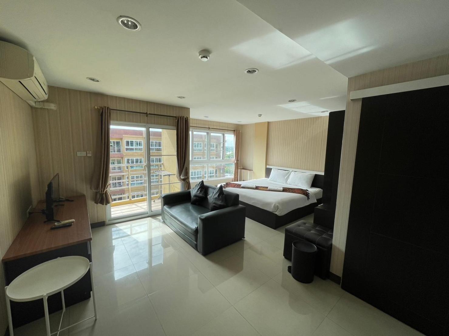 H2Do Hotel Ban Khlong Sanam Phli Exterior photo