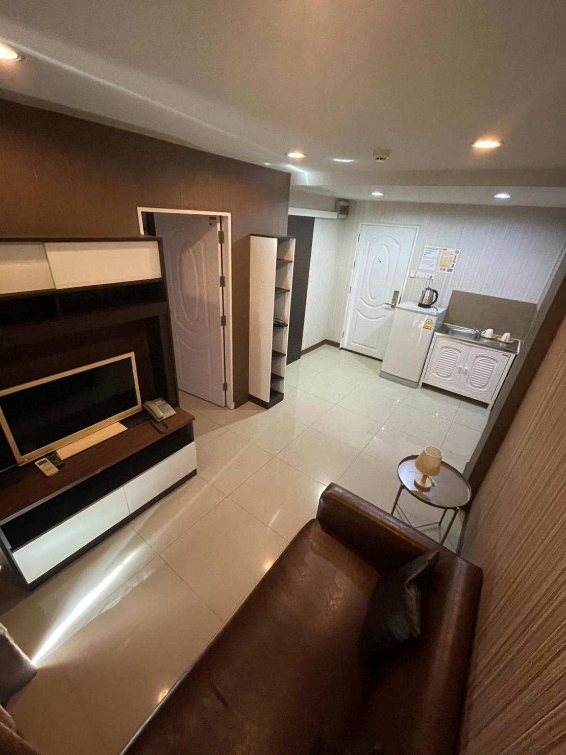 H2Do Hotel Ban Khlong Sanam Phli Exterior photo